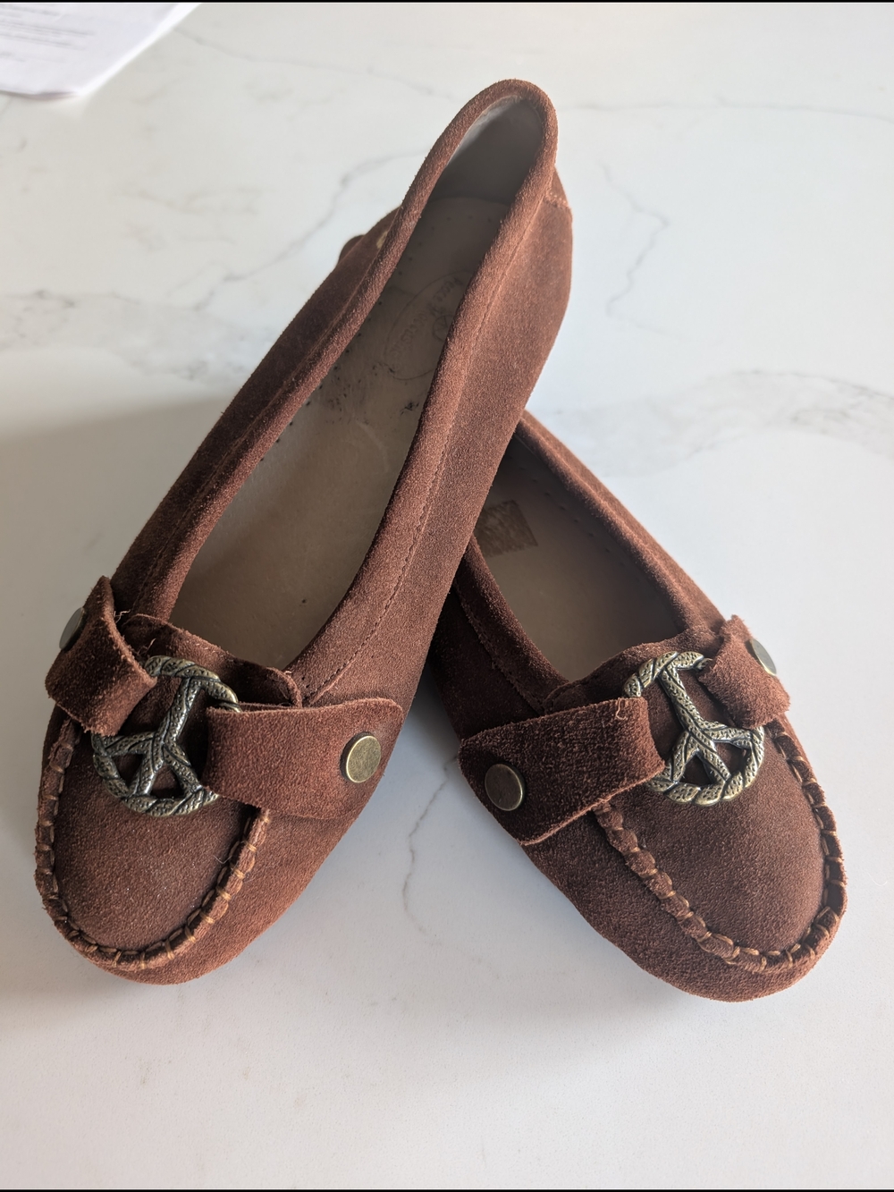 Peace Moccasin Co. Grace Shoes Women's Size 8 Brown Suede Flats Boho Peace Sign